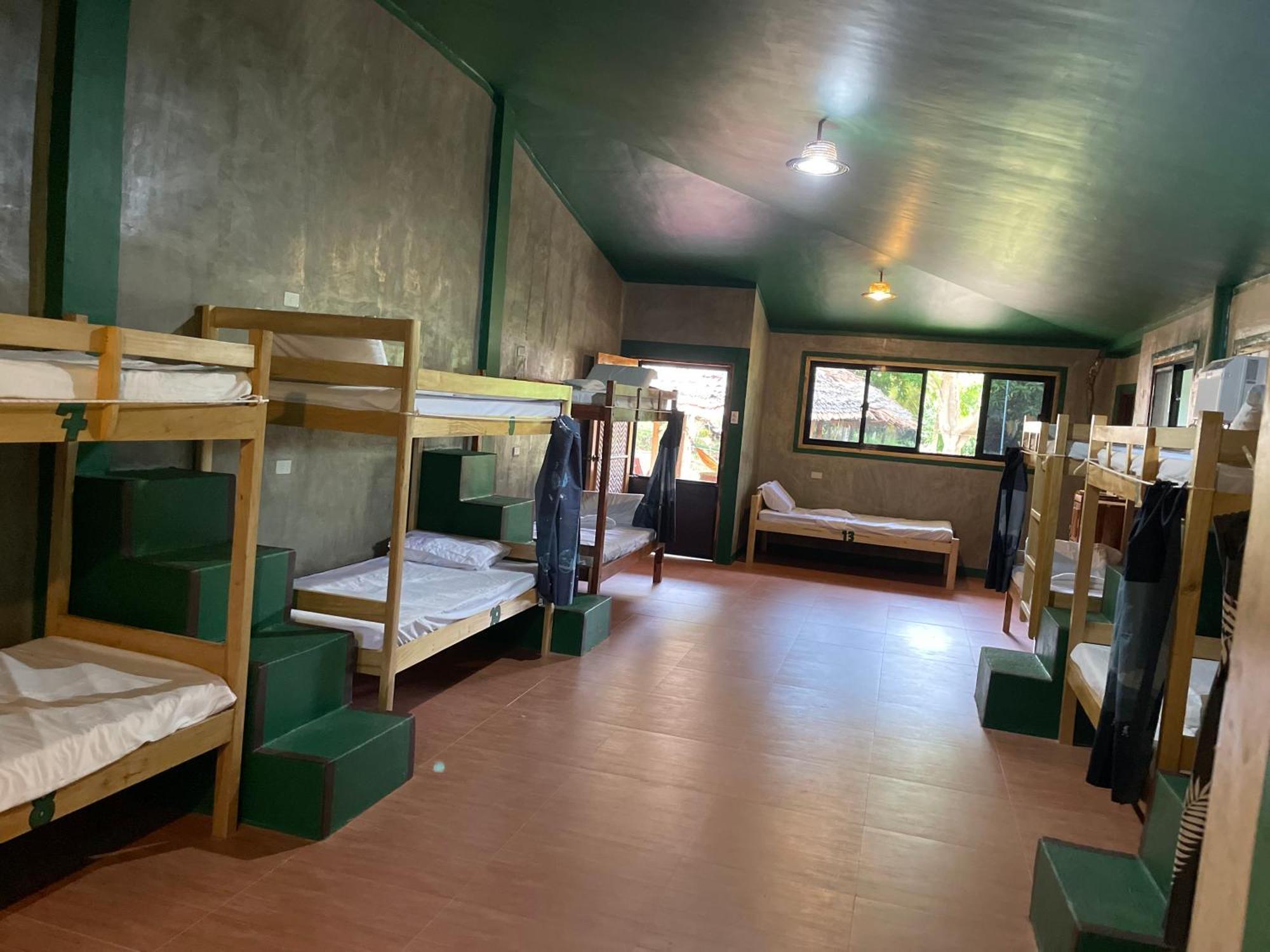 Chelle'S Guesthouse And Backpackers Siquijor Exterior photo